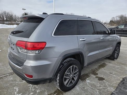 Used 2018 Jeep Grand Cherokee Limited image 3
