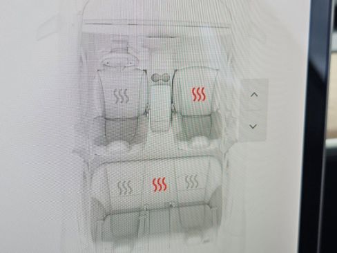 Used 2018 Tesla Model 3 image 12