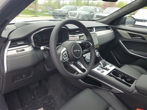 New 2026 Jaguar F-PACE R-Dynamic S image 13