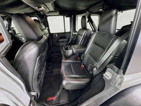 Used 2019 Jeep Wrangler Unlimited Rubicon AWD/4WD image 24