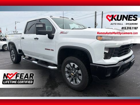 Used 2024 Chevrolet Silverado 2500 Custom w/ Custom Value Package AWD/4WD image 1