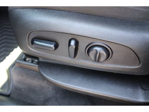 Used 2020 Chevrolet Traverse LT FWD image 41