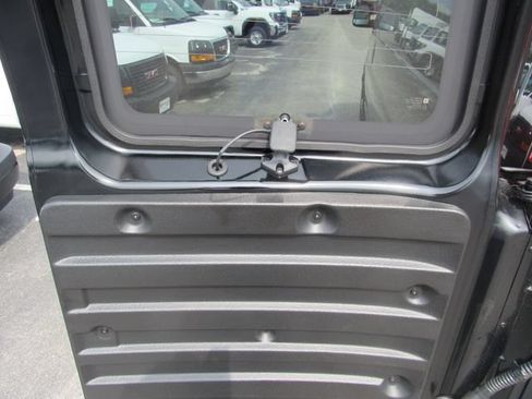 Used 2025 GMC Savana 3500 Extended w/ Driver Convenience Package RWD image 22