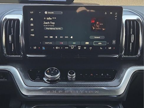 New 2026 Ford Expedition Platinum w/ Stealth Appearance Package AWD/4WD image 13