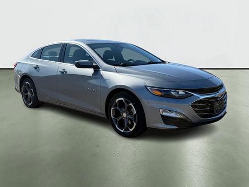 Used 2024 Chevrolet Malibu LT image 5