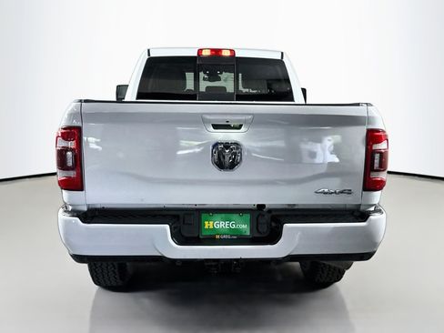 Used 2024 RAM 2500 Laramie AWD/4WD image 8