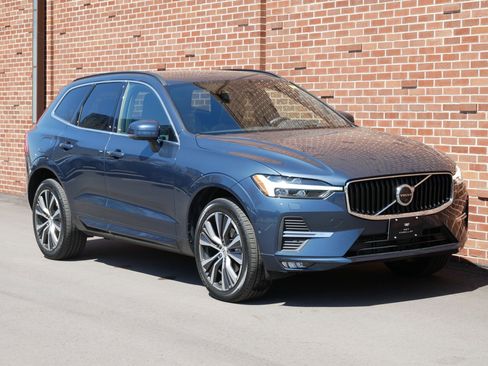 Used 2022 Volvo XC60 B5 Momentum AWD/4WD image 27
