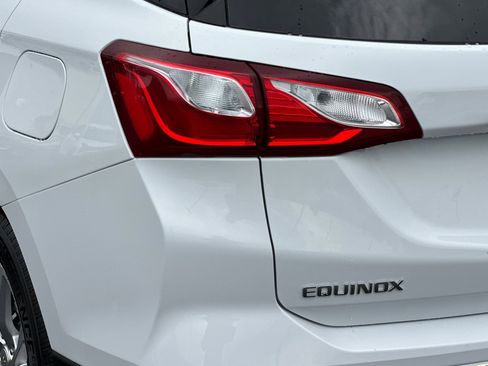 Used 2018 Chevrolet Equinox Premier image 27