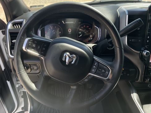 Used 2018 RAM 3500 Laramie AWD/4WD image 15