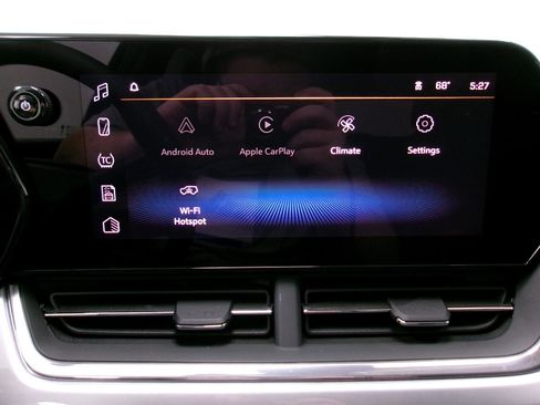 Certified 2024 Chevrolet Trax LT w/ Sunroof Package image 5