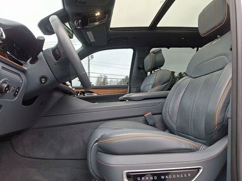 Used 2023 Jeep Grand Wagoneer Series II image 13