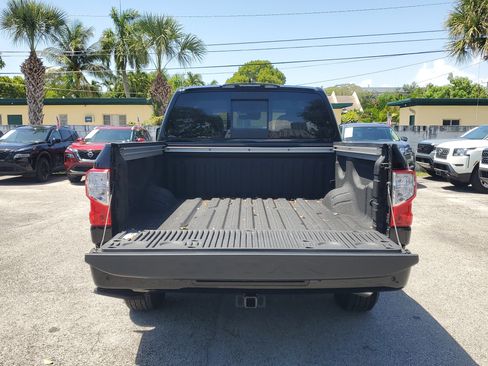 Certified 2024 Nissan Titan SV w/ SV Convenience Package image 29