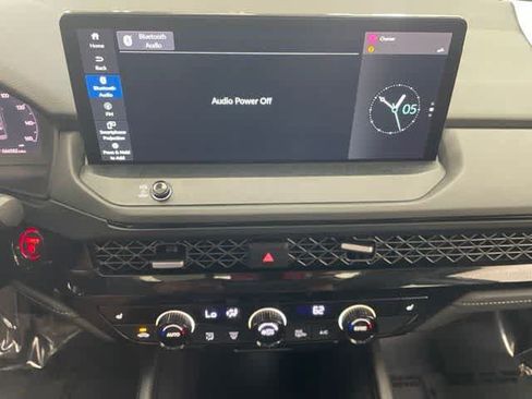 Used 2024 Honda Accord EX-L image 3