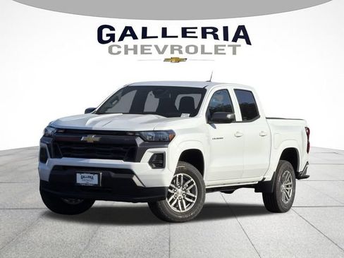 New 2026 Chevrolet Colorado LT RWD image 2