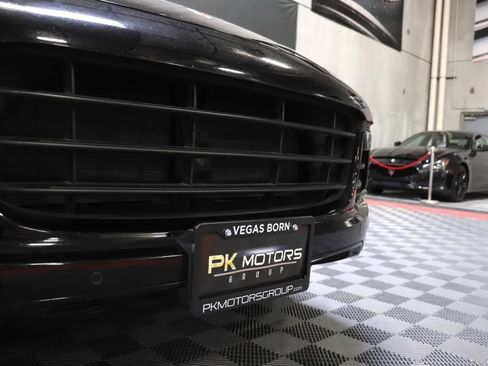 Used 2017 Porsche Cayenne GTS image 12