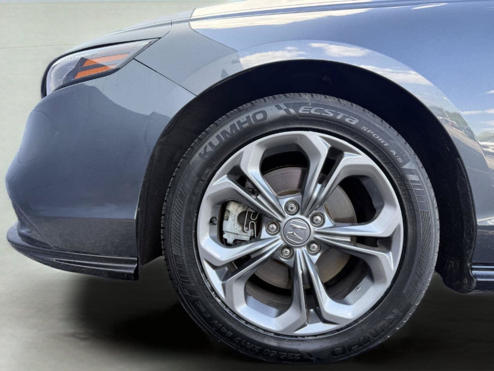 Used 2023 Honda Accord EX-L image 29