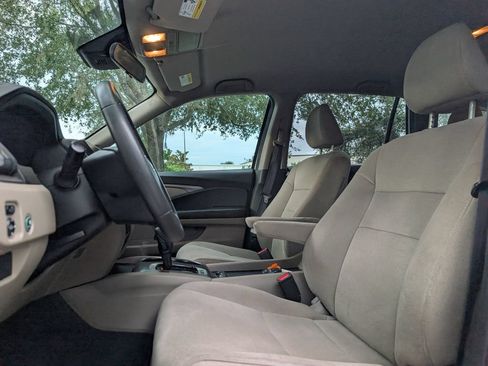 Used 2019 Honda Pilot EX image 12