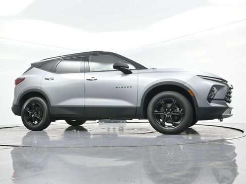 Used 2024 Chevrolet Blazer LT w/ Convenience Package FWD image 38