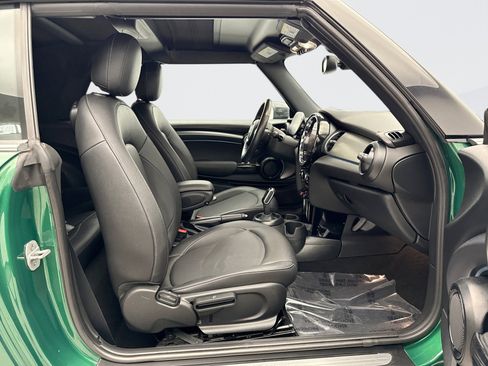 Used 2024 MINI Cooper Convertible image 19