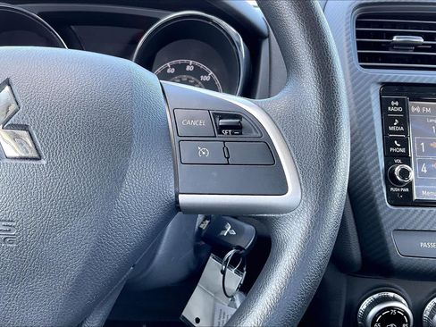 Used 2025 Mitsubishi Outlander Sport ES AWD/4WD image 24