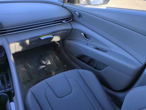 New 2026 Hyundai Elantra SEL Sport Premium FWD image 16