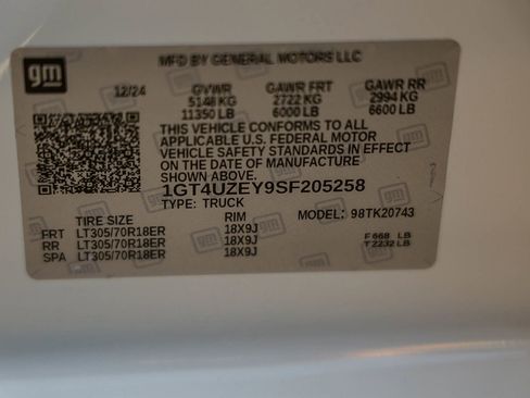 Used 2025 GMC Sierra 2500 AT4X w/ Snow Plow Prep/Camper Package image 29