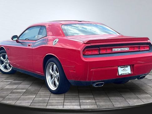 Used 2010 Dodge Challenger R/T RWD image 11