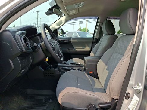 Certified 2023 Toyota Tacoma SR AWD/4WD image 16