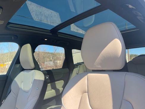 New 2026 Volvo XC60 T8 Plus w/ Protection Package Premier AWD/4WD image 13