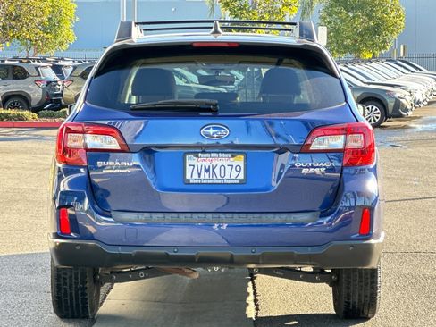 Used 2017 Subaru Outback 2.5i Limited image 5