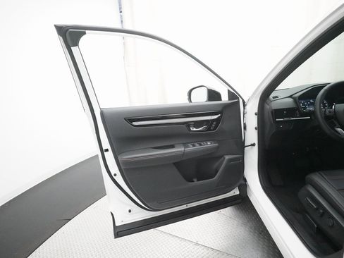 Used 2026 Honda CR-V Sport Touring image 29