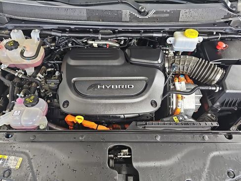 Used 2023 Chrysler Pacifica Touring-L FWD image 36