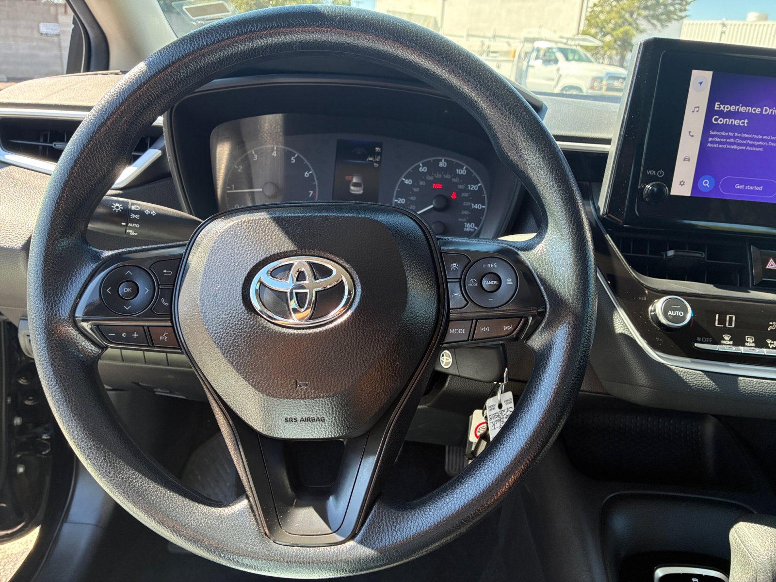 Used 2025 Toyota Corolla LE FWD image 17