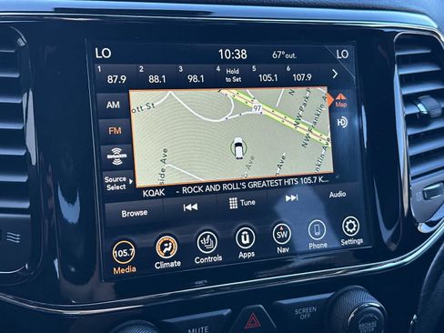 Used 2022 Jeep Grand Cherokee Laredo X AWD/4WD image 18