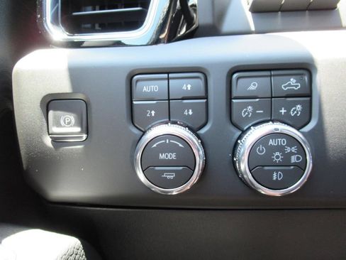 New 2026 GMC Sierra 1500 Denali w/ Denali Reserve Package AWD/4WD image 22
