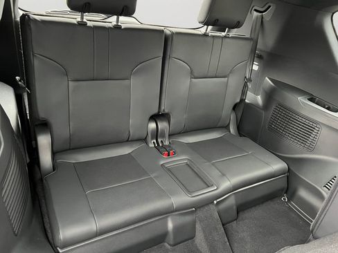 New 2026 Lexus LX 700h Luxury image 9