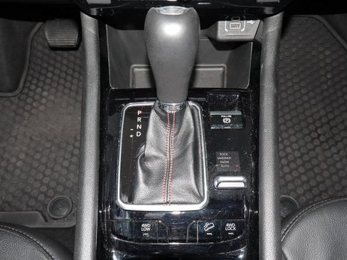 Used 2026 Jeep Compass Trailhawk AWD/4WD image 11