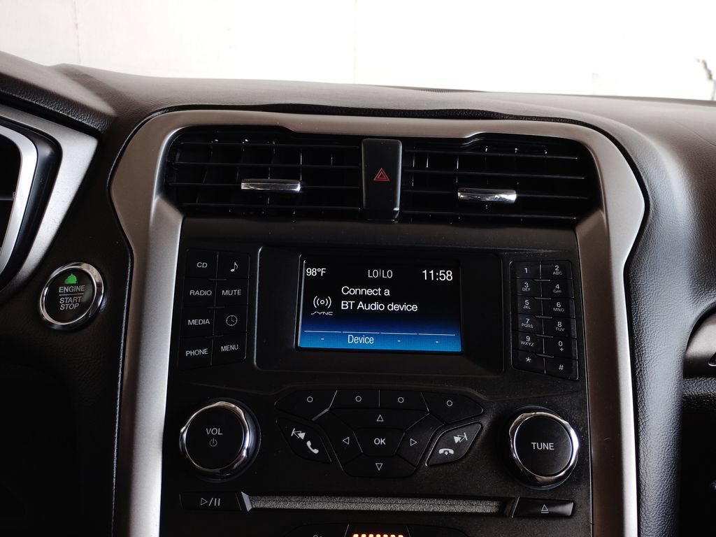 Used 2019 Ford Fusion SE FWD image 34