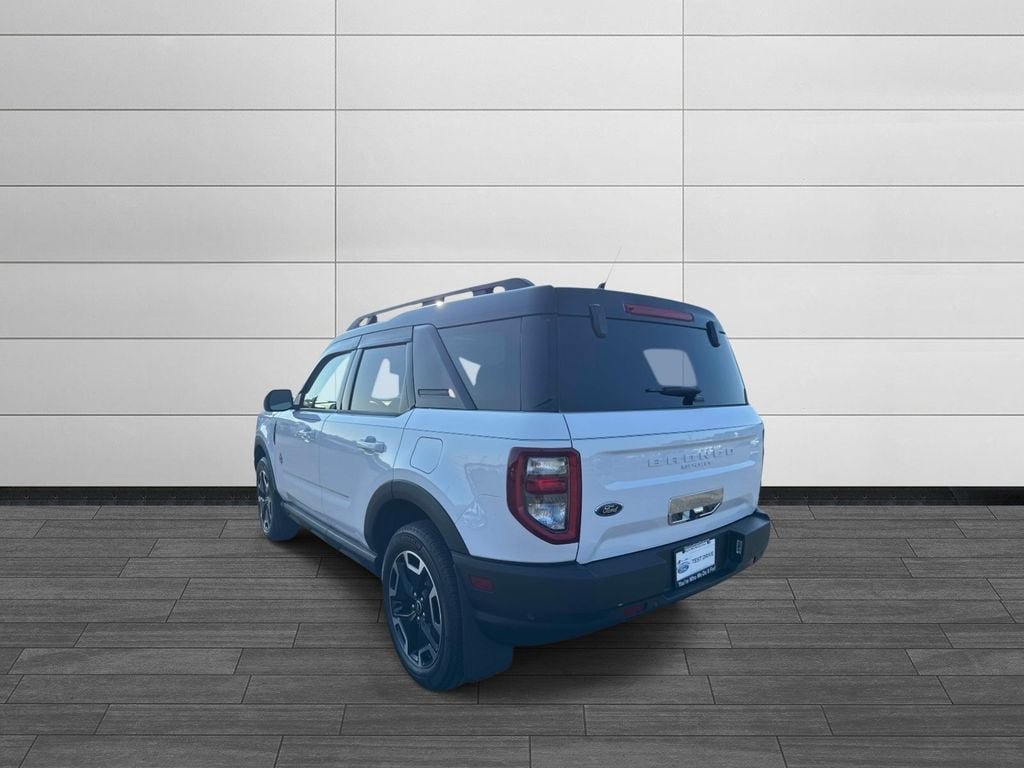 Used 2024 Ford Bronco Sport Outer Banks w/ Tech Package AWD/4WD image 5