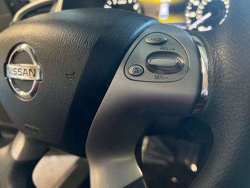 Used 2017 Nissan Murano S image 15