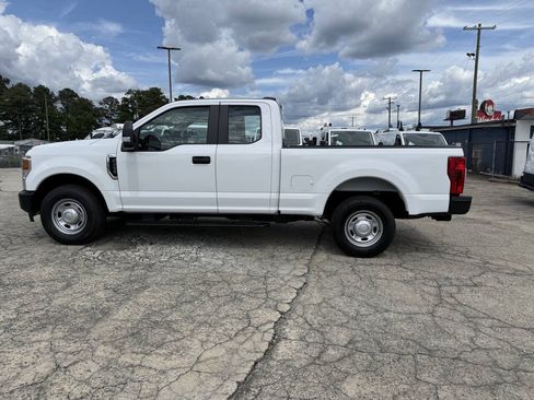 Used 2022 Ford F250 XL w/ Power Equipment Group RWD image 6