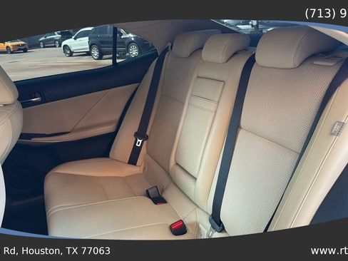Used 2015 Lexus IS 250 w/ Navigation System Package RWD image 26