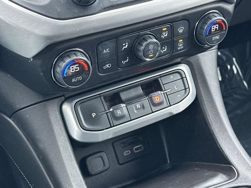 Certified 2021 GMC Acadia SLT w/ Elevation Edition image 30