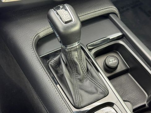 Used 2017 Volvo S90 T5 Momentum w/ Convenience Package image 29