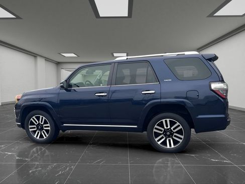 Used 2014 Toyota 4Runner Limited AWD/4WD image 10