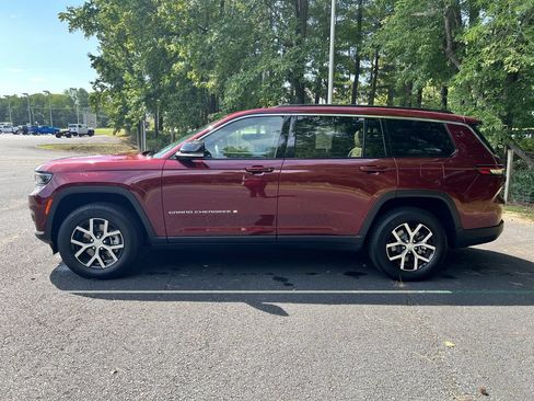 Certified 2025 Jeep Grand Cherokee L Limited w/ Trailer Tow Package AWD/4WD image 6