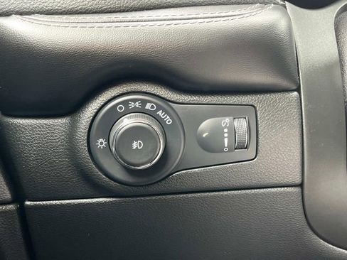 Certified 2021 Dodge Durango SXT AWD/4WD image 36