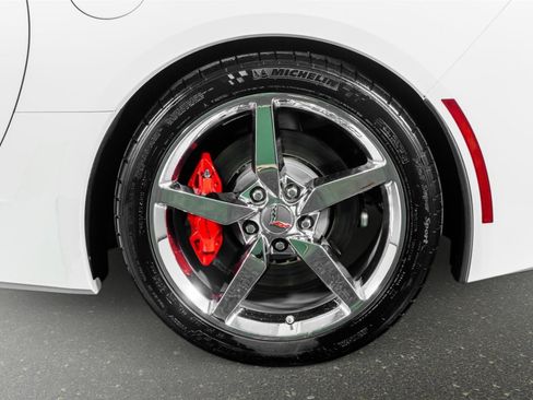 Used 2014 Chevrolet Corvette 1LT Coupe 7-Speed Manual image 18