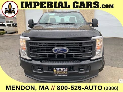 New 2025 Ford F550 4x4 Regular Cab Super Duty w/ Snow Plow Prep Package image 4