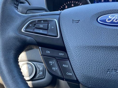 Used 2017 Ford Escape Titanium image 20